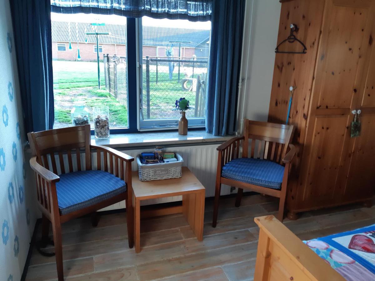 Bed & Breakfast “ Gastvrij Onthaal “ Een-West エクステリア 写真